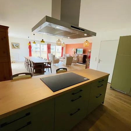 Aparthotel Dans Avec Salon Et Cuisine Partages - 402 Epron