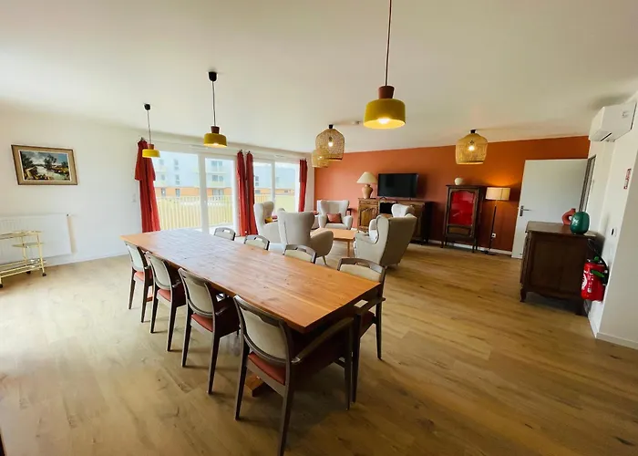 Dans Résidence Avec Salon Et Cuisine Partagés - 402 * Epron