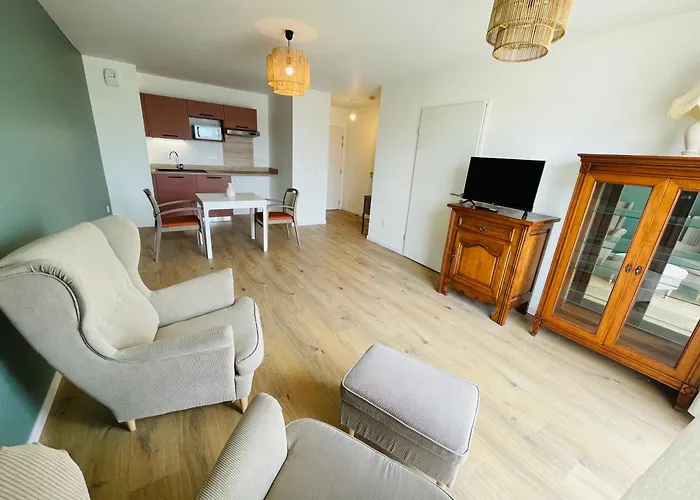 Dans Résidence Avec Salon Et Cuisine Partagés - 402 Appart hôtel *