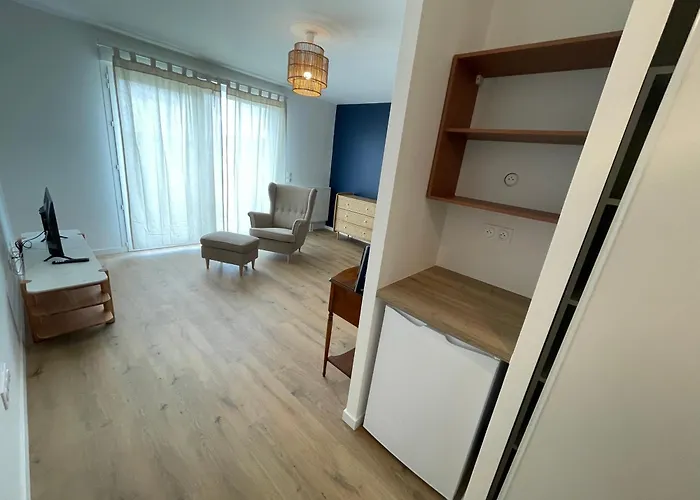 Dans Résidence Avec Salon Et Cuisine Partagés - 402