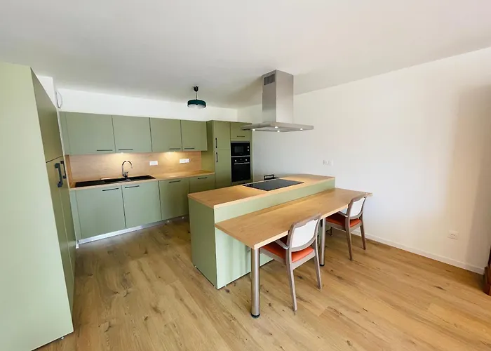 Appart hôtel Dans Résidence Avec Salon Et Cuisine Partagés - 402 *