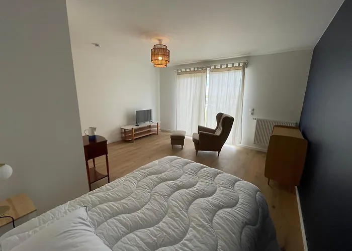 Appart hôtel Dans Résidence Avec Salon Et Cuisine Partagés - 402 *